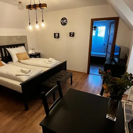 Melior Krumlov Guest house 3*