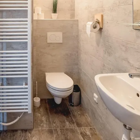 Melior Krumlov Konukevi 3*