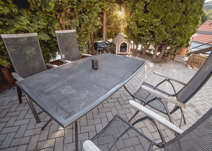 招待所 Melior Krumlov 3*